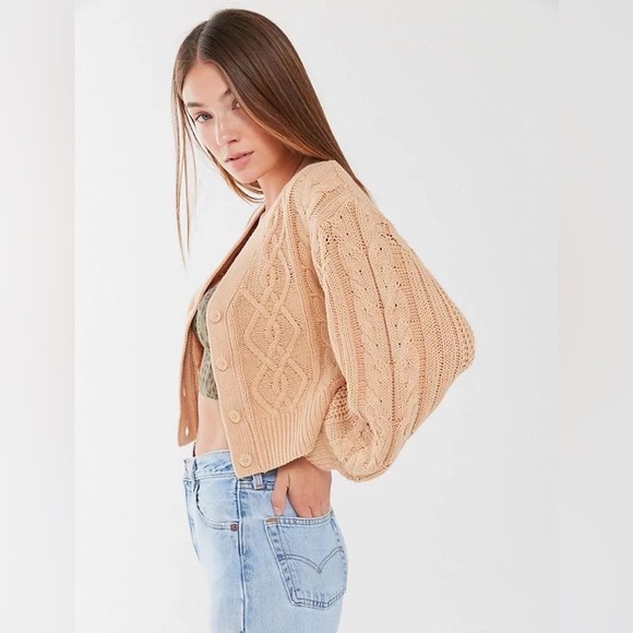 UO Elena Cable Knit Cardigan - Picture 3 of 6